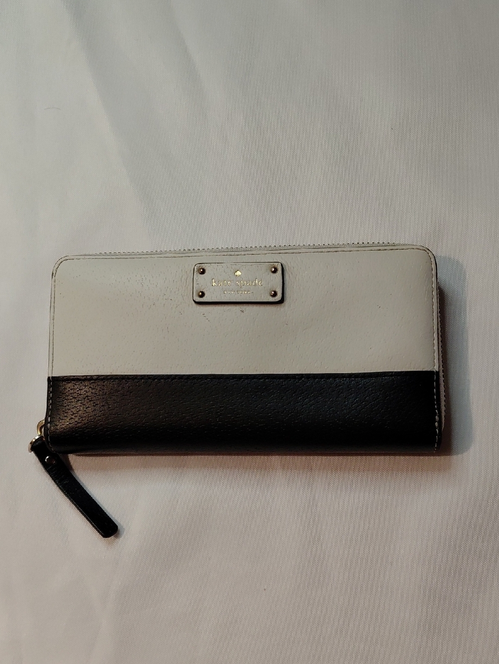 Kate Spade Two-Tone Leather Zip Wallet in White and Black